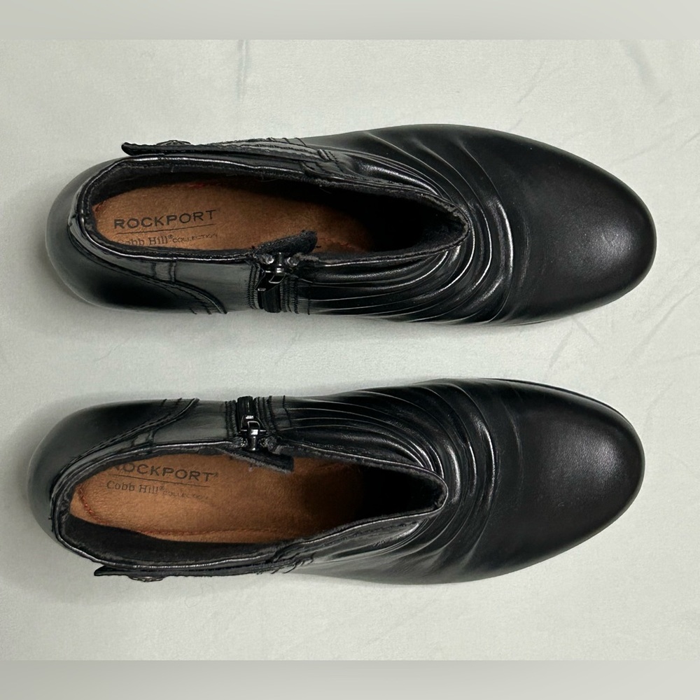 Rockport / Cobb Hill Black Abilene Ankle Booties with Floral Detail - 9.5M - Picture 6 of 8